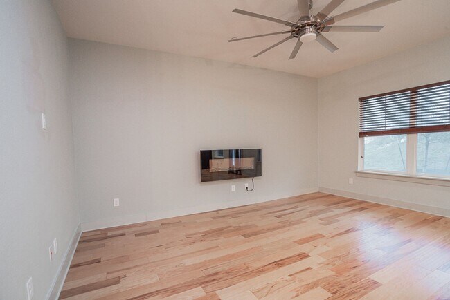 Foto del edificio - 2017 Local Rebel St