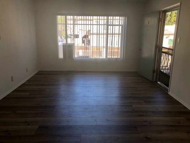 Foto del edificio - 7520 Romaine St