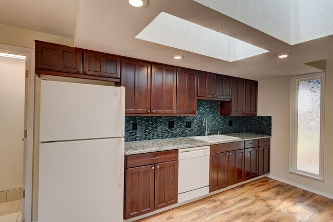 Foto del edificio - Newly Renovated 3 Bedroom in Oak Harbor