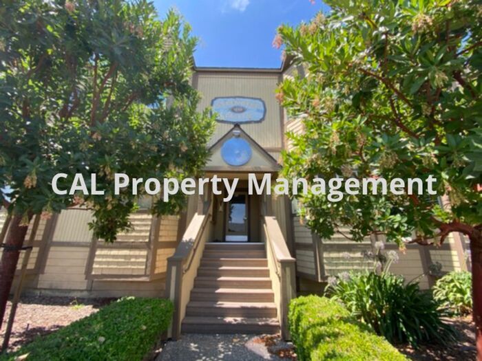 Foto principal - Steinbeck Flats in Salinas, CA!