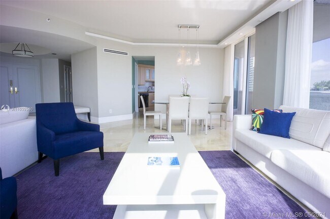 Foto del edificio - 300 South Pointe Dr