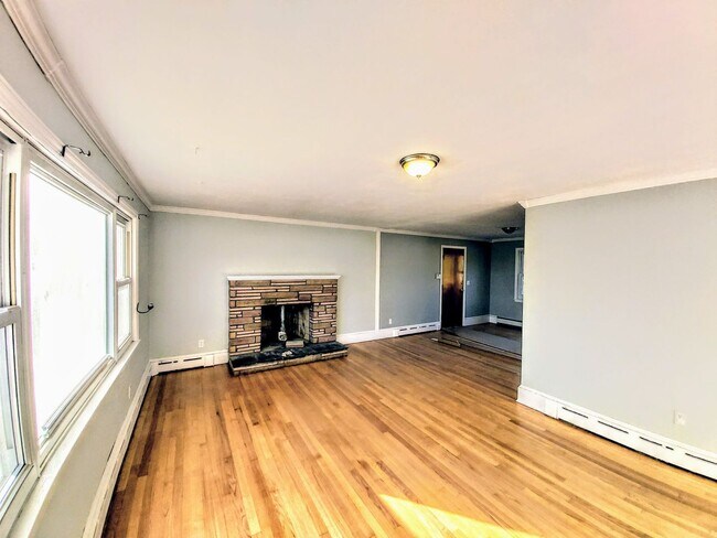 Foto del edificio - OVERSIZED NEWLY REMODELED E.END RANCH W/ 2...