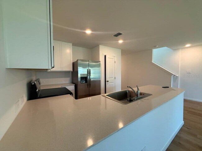 Foto del edificio - 2428 Bevel Ln