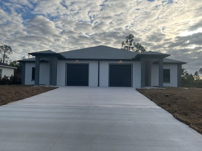 Photo - 475 Linden Ave S Townhome