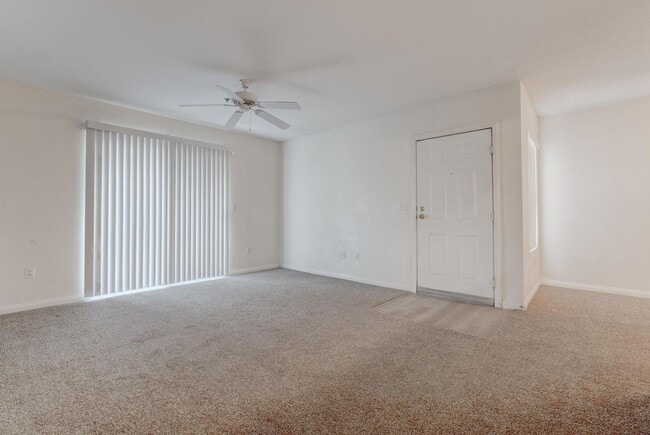 Building Photo - 6955 N Durango Dr