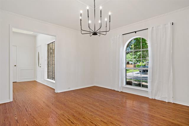 Building Photo - 16938 Old Pond Dr