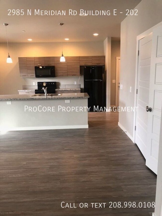 Building Photo - Experience exquisite apartment living at M...