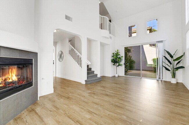 Building Photo - Great Summerlin Location Home