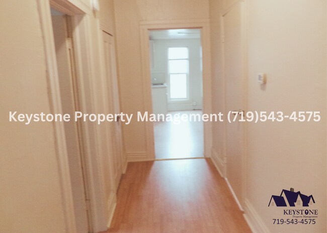 Building Photo - $500 Off Move In Special! 3 Bd/1 Bath Hous...