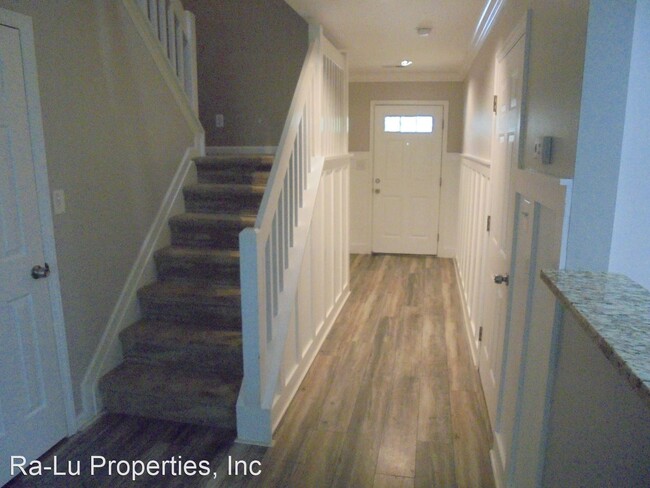 Building Photo - 2 br, 2.5 bath House - 6611 Daniel Pierce Dr