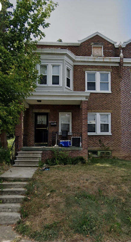 Building Photo - 2401 N Madison St