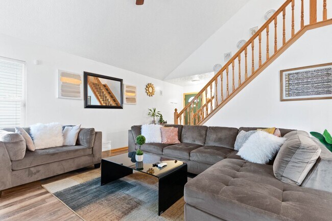 Foto del edificio - 3236 Easthaven Dr S