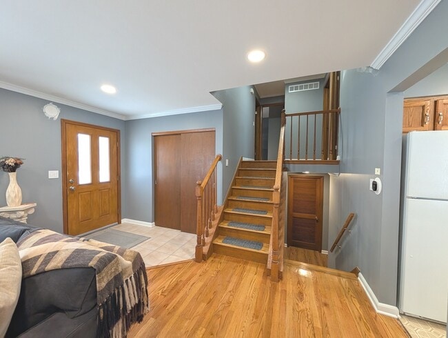 Building Photo - 476 Raupp Blvd