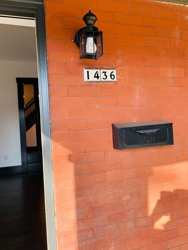 Foto del edificio - 1436-1438 Fair Ave