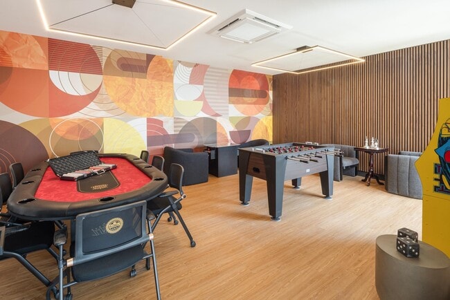 Foto del edificio - 285 Broadway