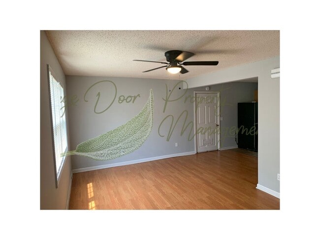 Building Photo - 2-BED HOME IN KANSAS CITY!!!