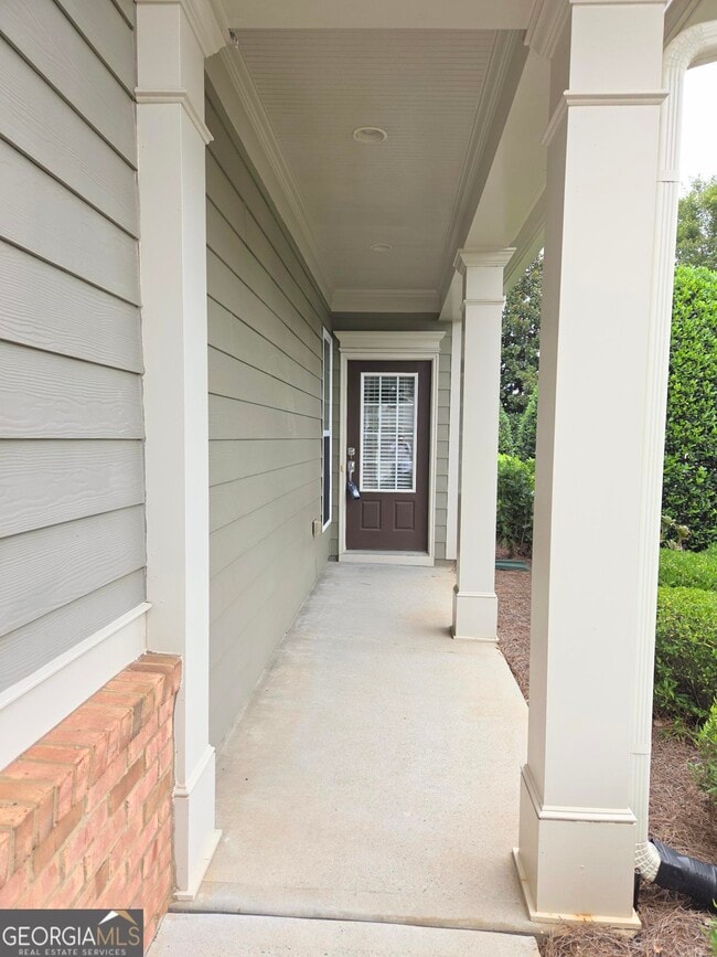 Building Photo - 6105 Longleaf Dr