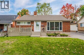 Building Photo - 15 Edinburgh Rd