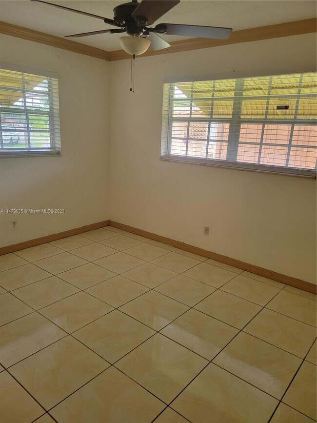 Building Photo - 3596 NW 38th Ave
