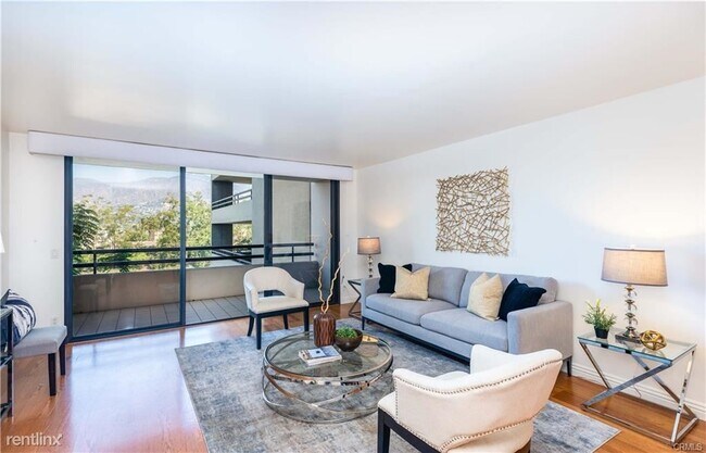 Building Photo - 2 br, 2 bath Condo - 345 Pioneer Dr Unit 501