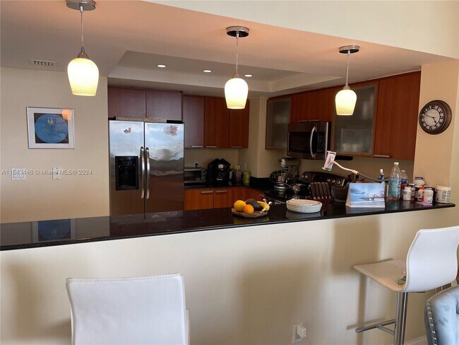 Building Photo - 16699 Collins Ave
