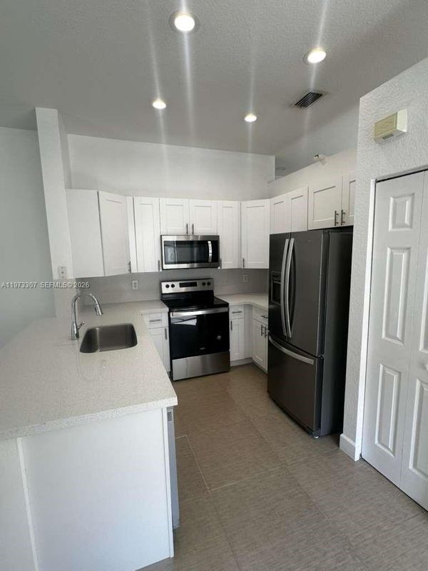 Foto del edificio - 1761 Aspen Ln