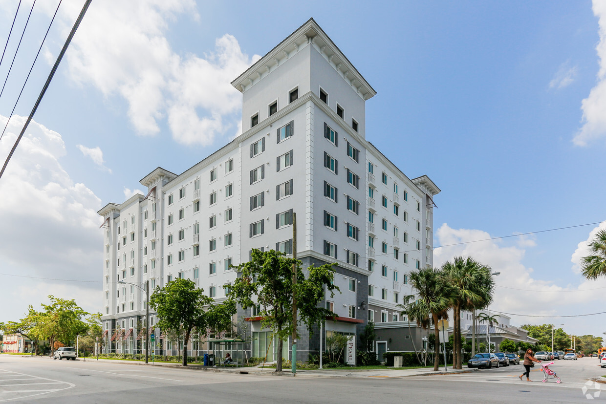 Building Photo - The Pearl Apartments