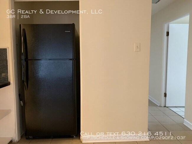 Foto del edificio - 1828 183rd St