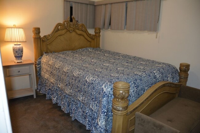 Foto del edificio - 24271 Kenosha St