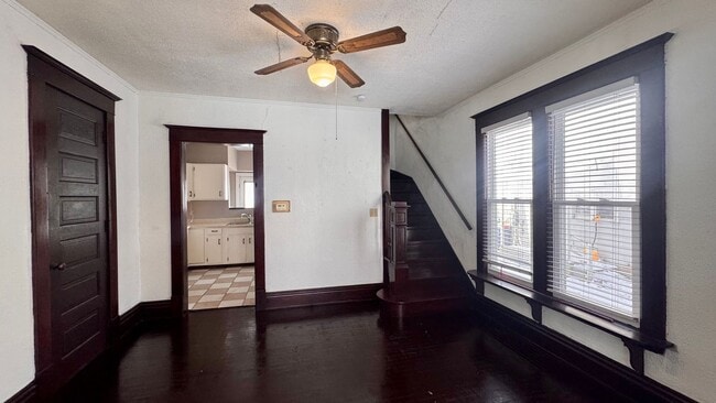 Foto del edificio - 633 Livingston Ave NE