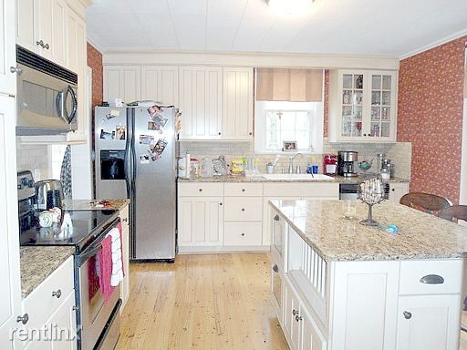 Building Photo - 1029 Overhill Rd SE