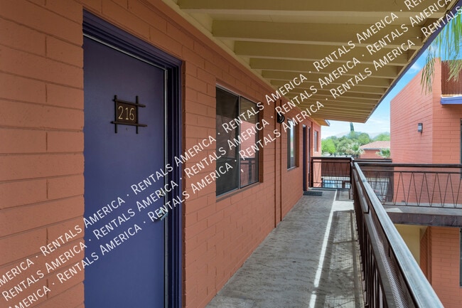 Building Photo - 55 N Cherry Ave