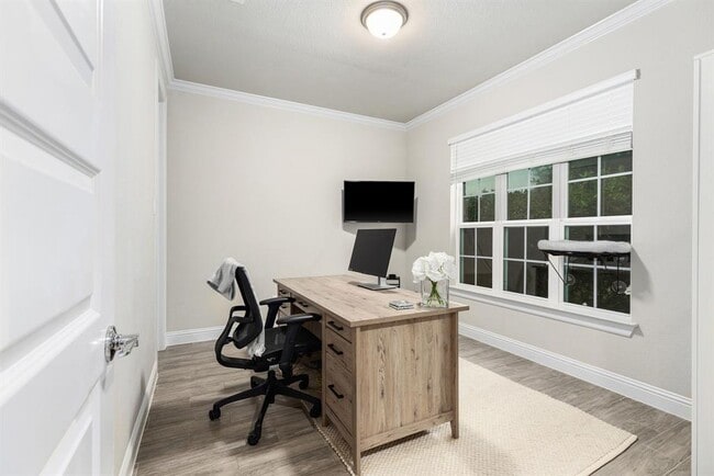 Building Photo - 6720 Verona Pl