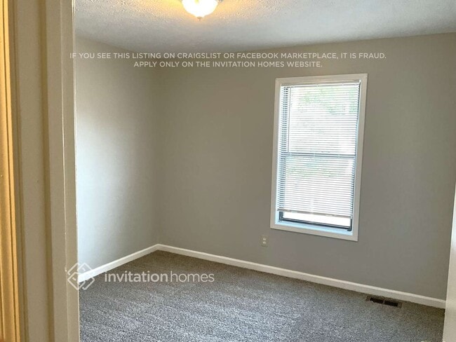 Foto del edificio - 2479 Wood Meadows Dr