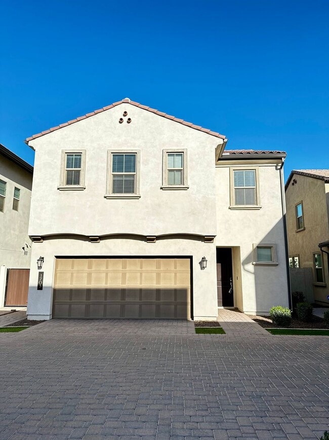 Building Photo - RECKER AND RAY MOVE IN READY 4 BEDROOM 2.5...