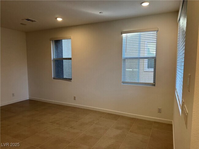 Building Photo - 197 Wewatta Ave