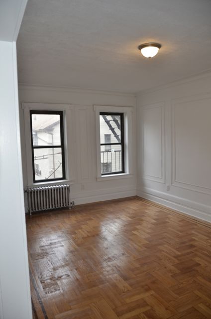 Building Photo - 266 4th Ave