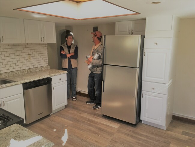 Building Photo - 2417 W Vermijo Ave