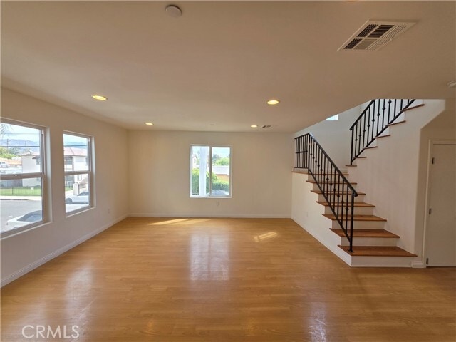 Foto del edificio - 5321 Auckland Ave