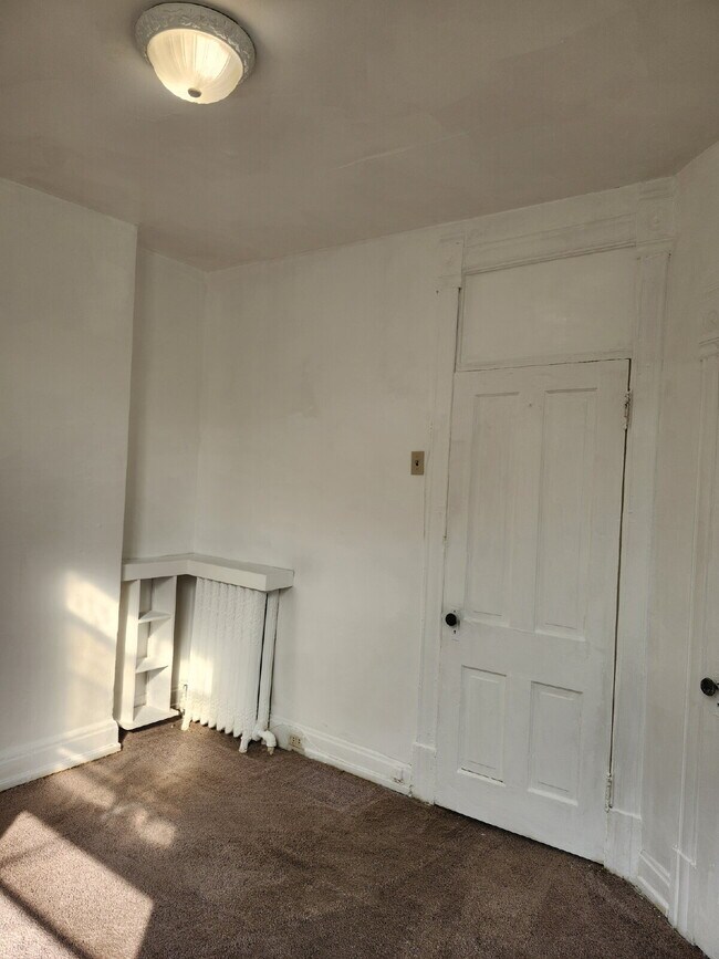 Foto del edificio - Charming 1-Bedroom Retreat in Duluth's Hea...
