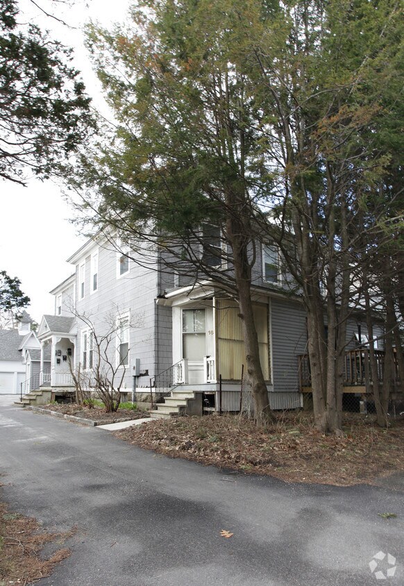 Primary Photo - 16 Taconic St