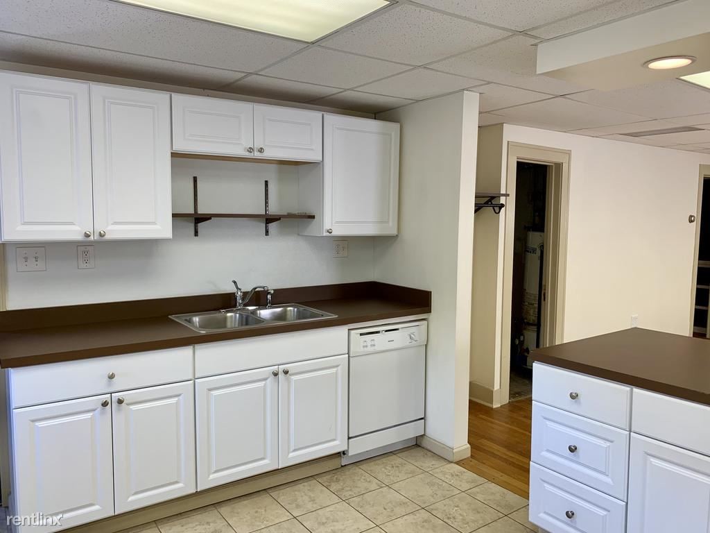 Foto principal - 6221 St Clair Ave