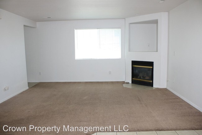 Building Photo - 1309 N Edison Pl
