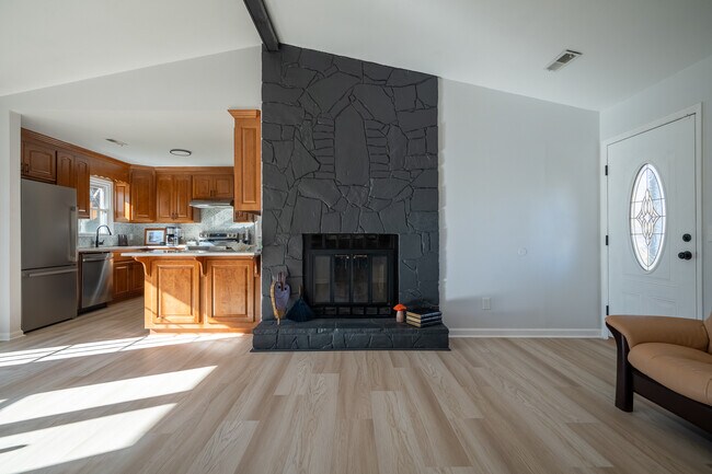 Foto del edificio - 110 Peabody Rd