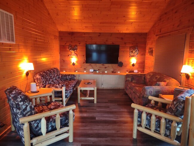 Sala de estar - 424 Overlook Ct