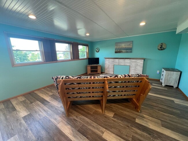 Foto del edificio - Furnished 1 Bedroom, 1 Bath including all ...