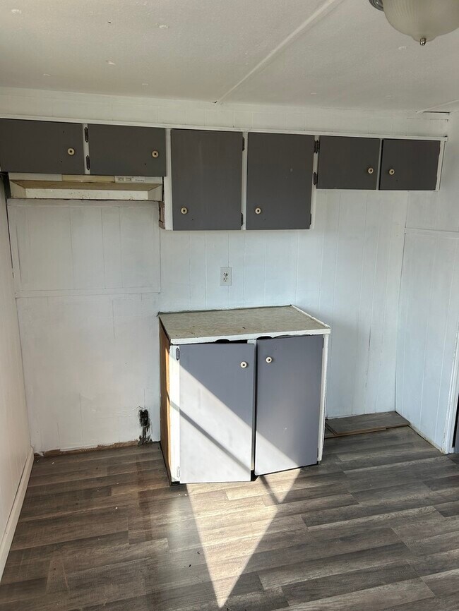 Building Photo - 2 bed 1 bath mobile moble
