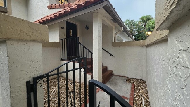 Building Photo - 7743 La Mirada Dr