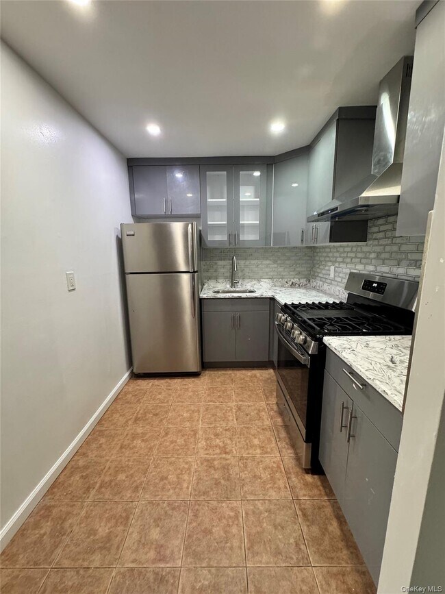 Foto del edificio - 41-48 70th St