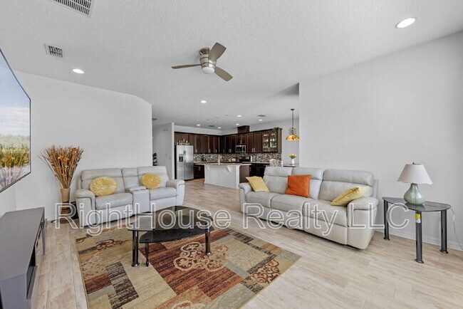 Foto del edificio - 985 Fallcreek Point